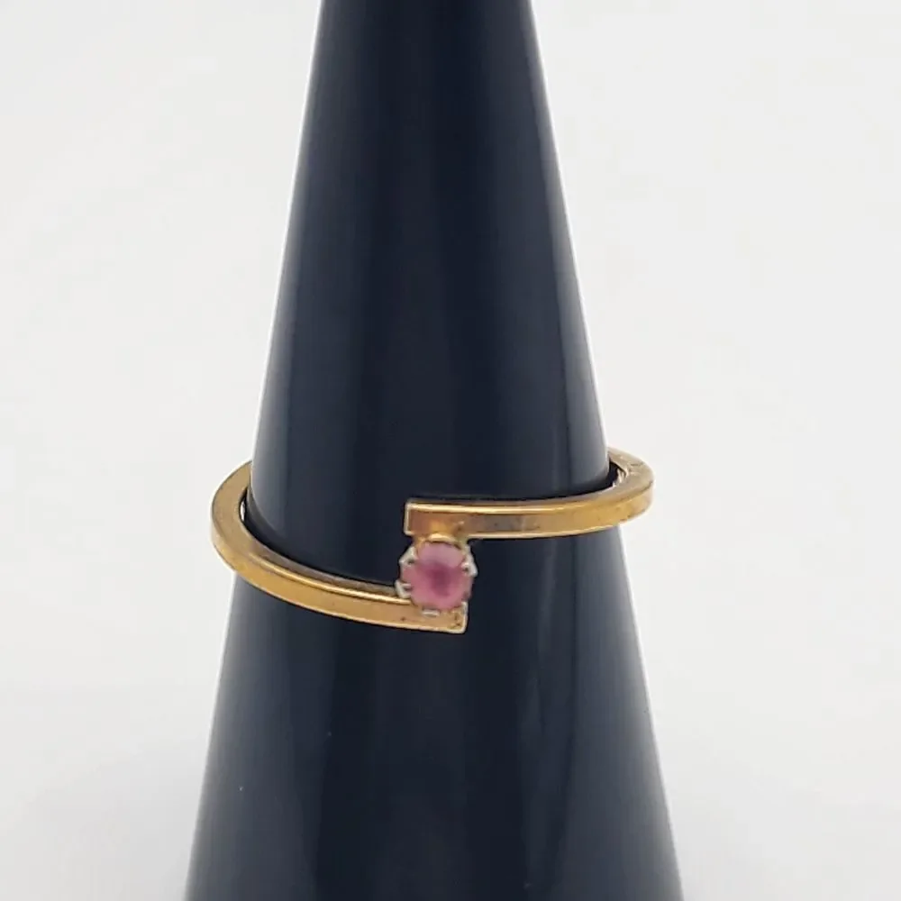 Vintage Avon Gold Tone & Pink Rhinestone Ring (8)